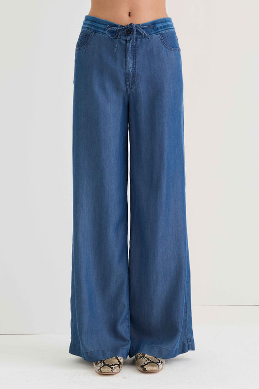 Wide-leg trousers in lyocell/denim with drawstring 08NU 4202