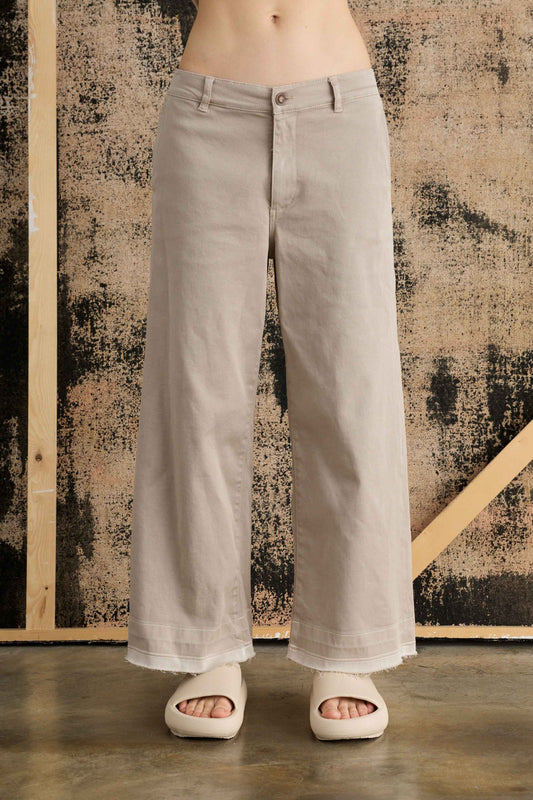 Wide Leg Pants in Stretch Cotton Garment-Dyed - Front